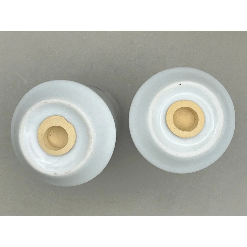 Christmas Holly Berry Porcelain Salt Pepper Shaker Set Gold Trim White Mistletoe
